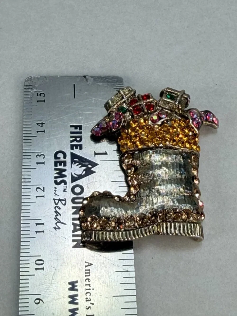 Vintage Christmas Stocking Brooch Rhinestone Enamel Gifts Holiday Pin Gold Tone
